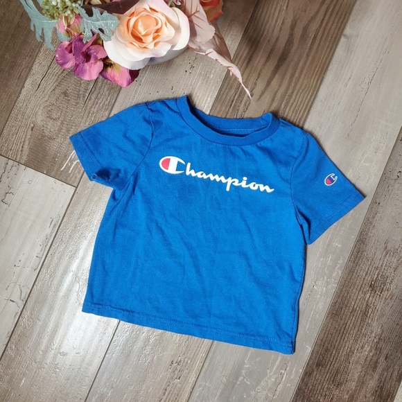 Champion Blue White and Red Graphic Logo Crewneck T-Shirt Baby Boy Size 18m EUC - Picture 1 of 7